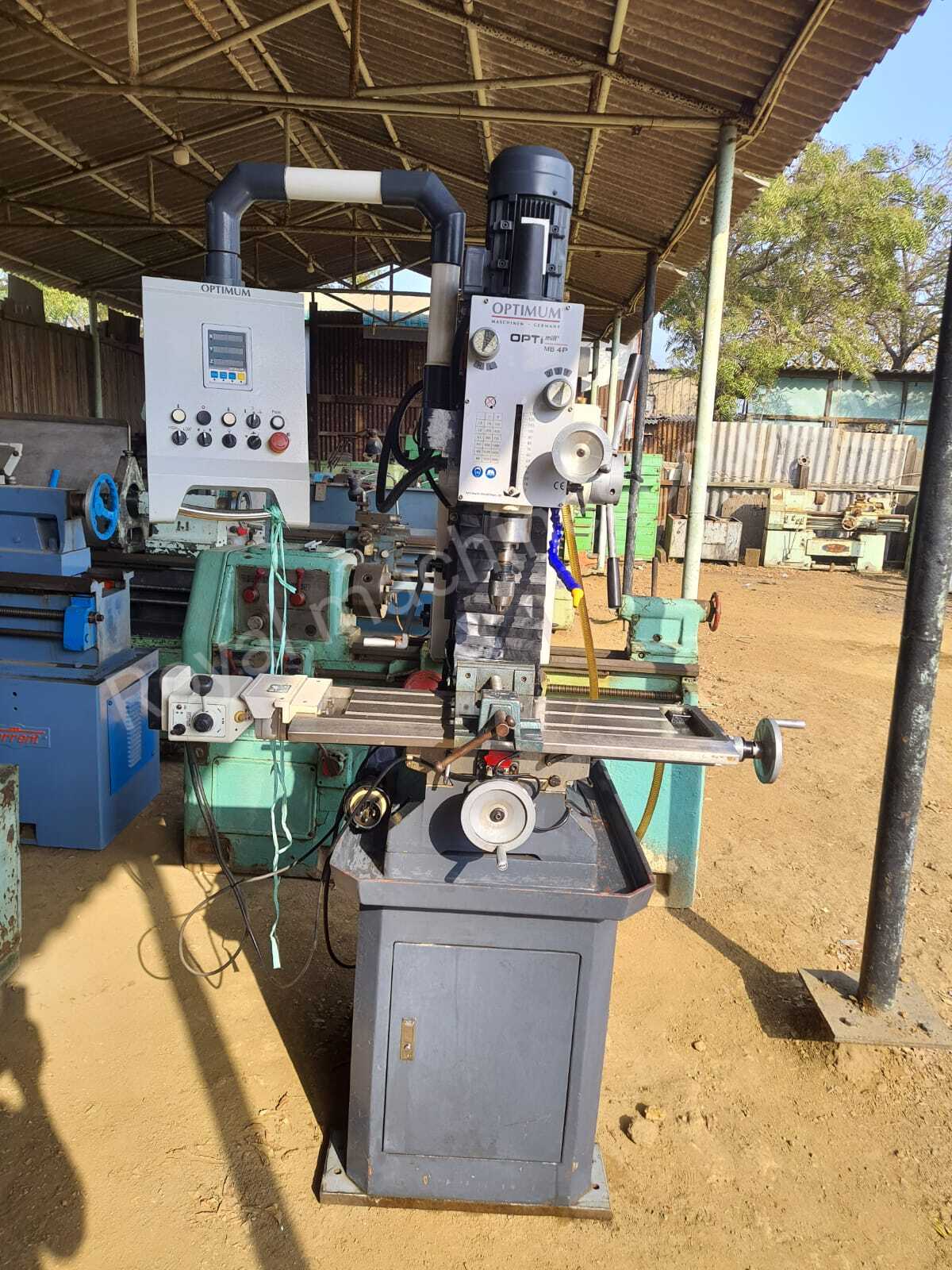 Optimum milling machine, likely a drilling and milling machine model such as the ZAY7045G or OPTImill MT 50.